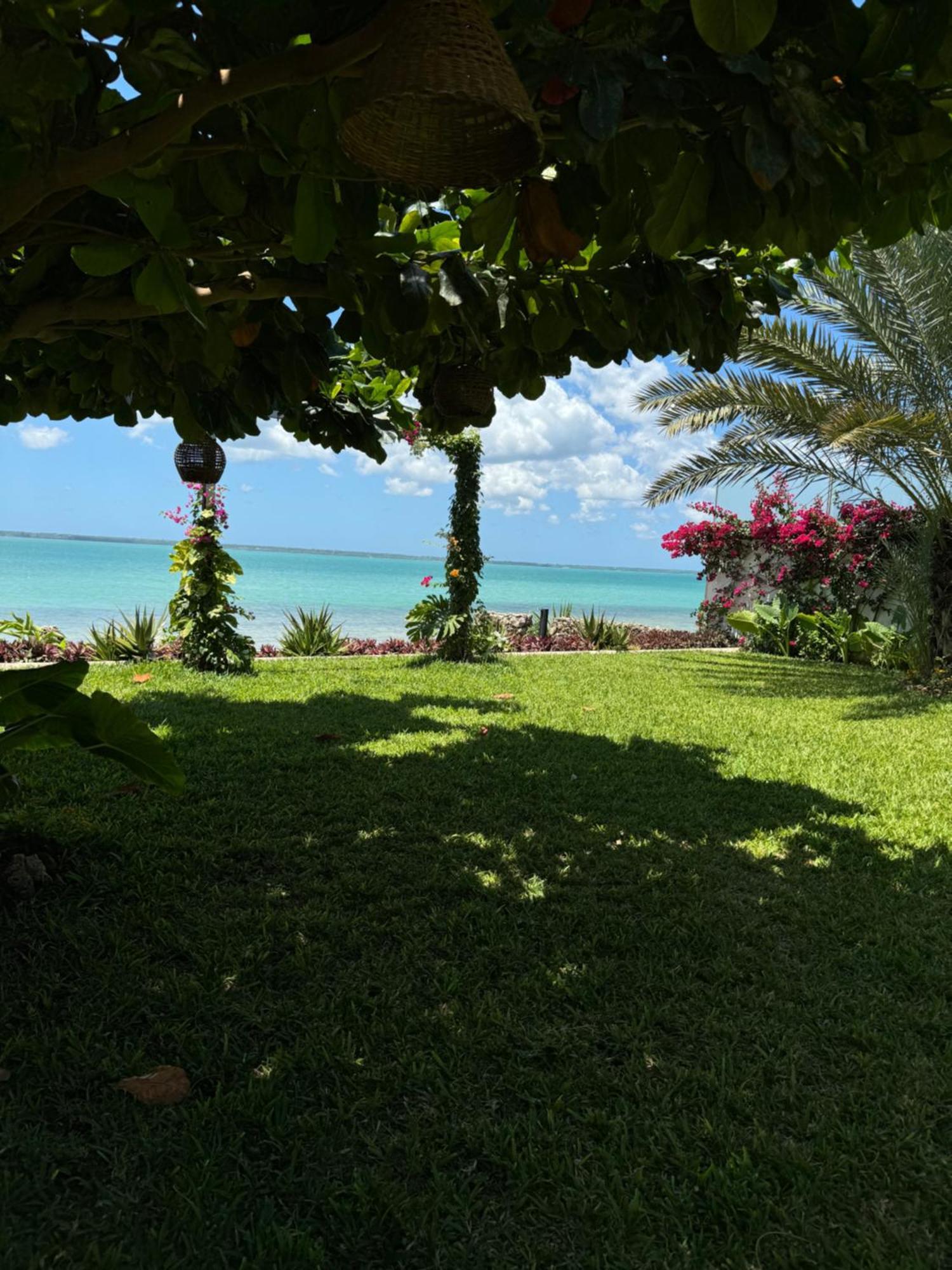Zanzibar Dt Beachfront Villa Mkunguni Kültér fotó