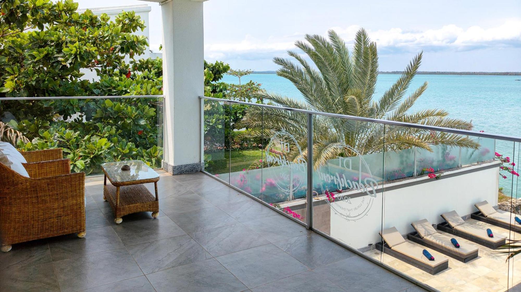 Zanzibar Dt Beachfront Villa Mkunguni Kültér fotó